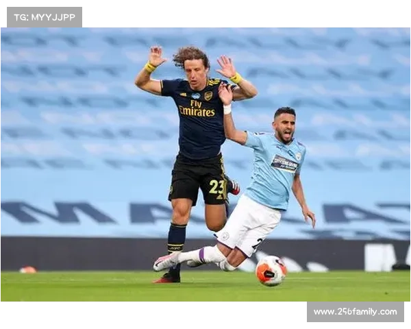 大卫路易斯比赛场上多位置表现与角色转变全面分析